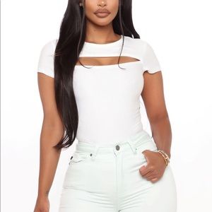 NWT cut out pink top !